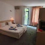 Sapphire Aparthotel Sunny Beach