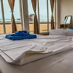 Sapphire Aparthotel 2*