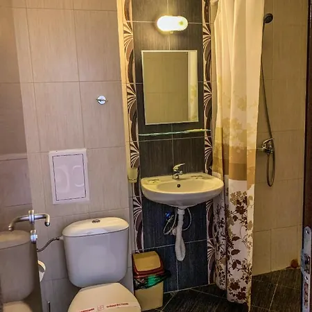 Sapphire Aparthotel 2*