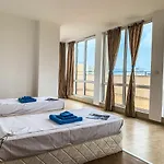 Sapphire Apartmanhotel 2*